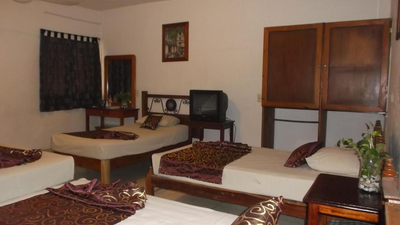 Hotel Canek Palenque Bagian luar foto